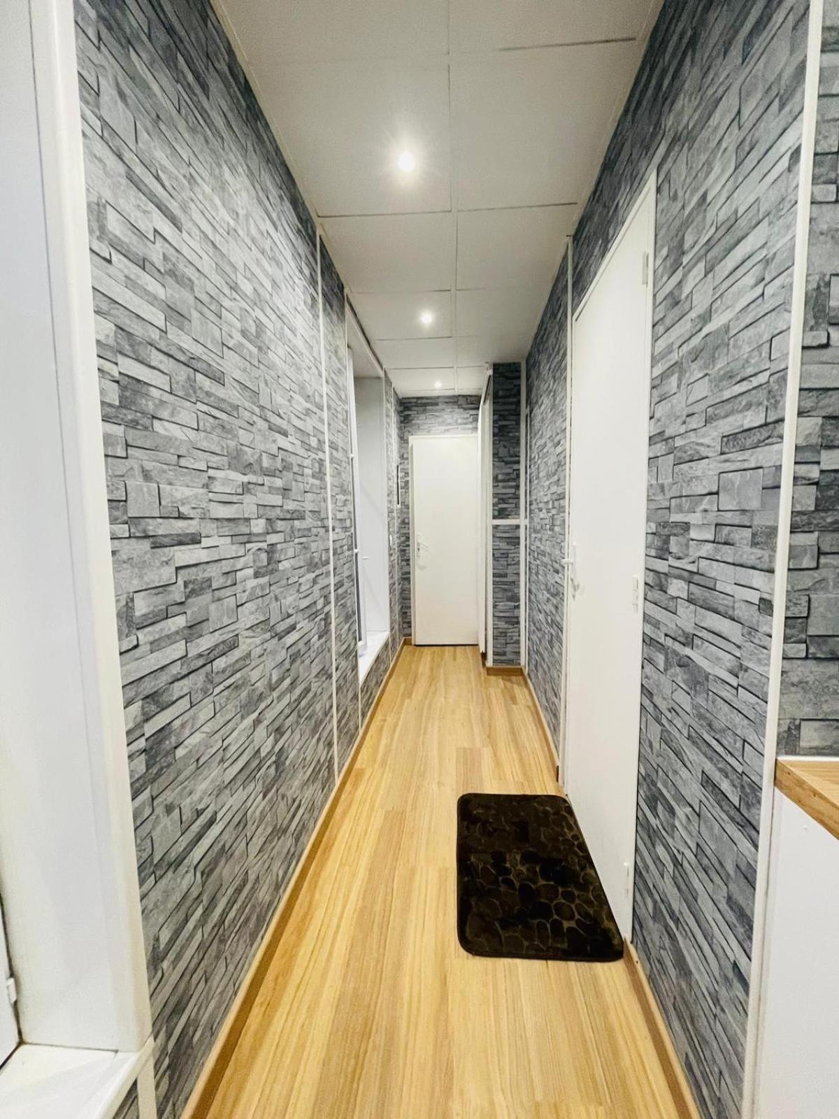 Studio Confortable- Disneyland Paris - Val D Europe - Plein Centre Ville Meaux - 2 Pers Εξωτερικό φωτογραφία